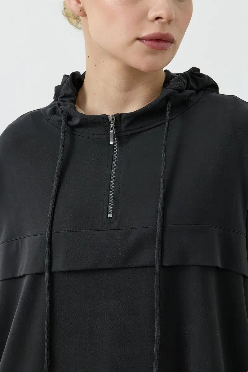Qanu Aerın Uzun Sweatshirt Siyah