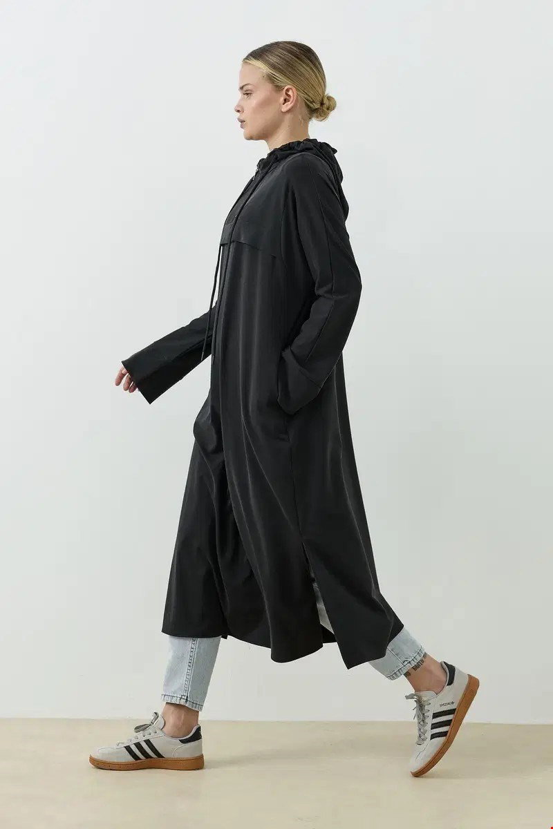 Qanu Aerın Uzun Sweatshirt Siyah