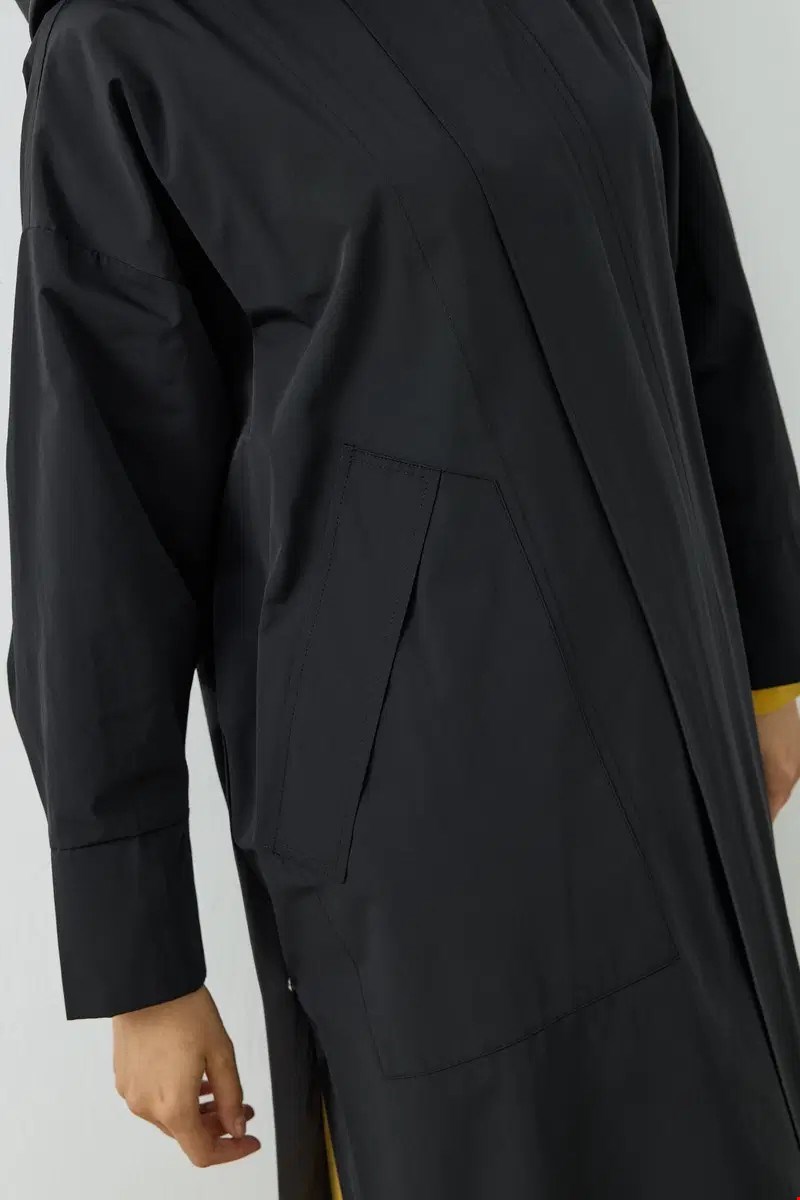 Qanu Kapüşonlu Oversize Yağmurluk Siyah