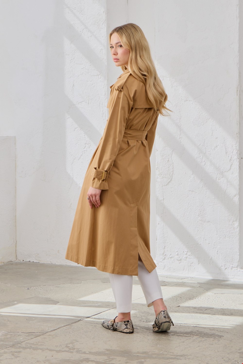 Qanu Klasik Trençkot Camel 