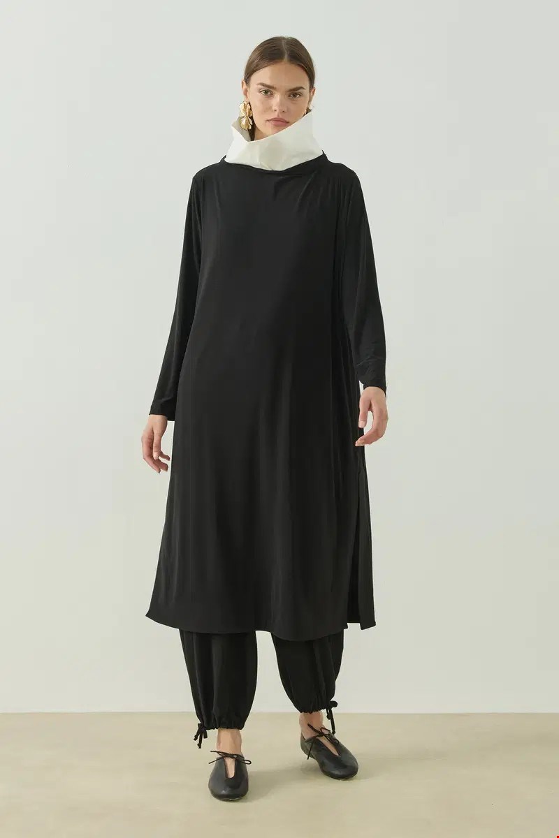 Qanu Monarch Tunik Siyah 