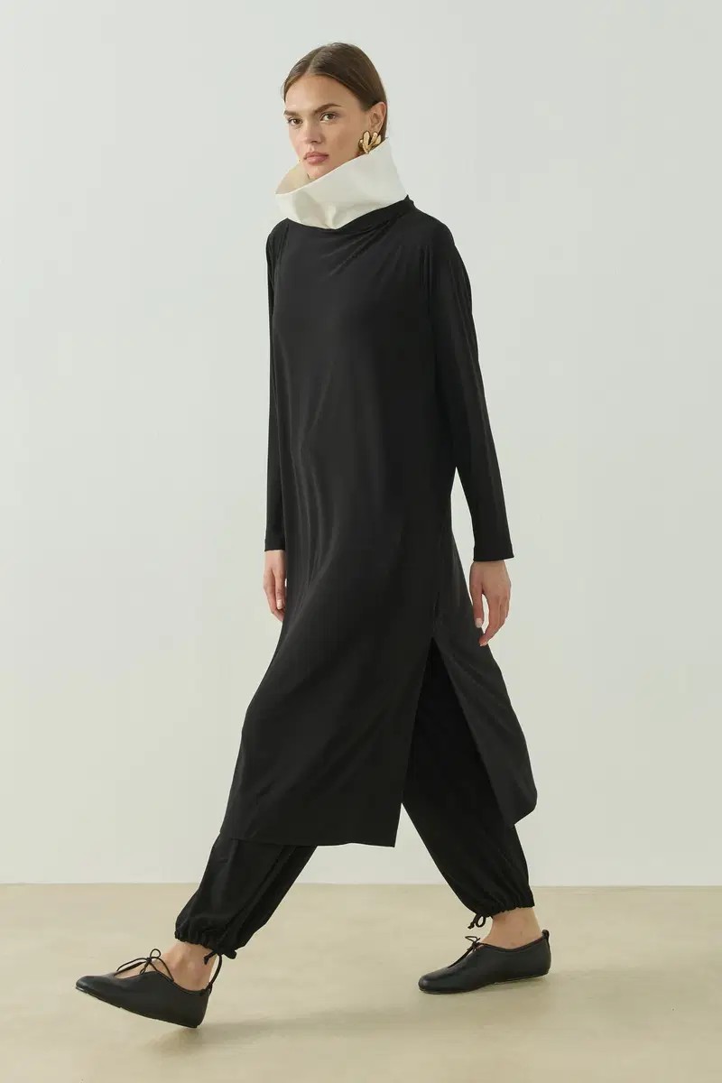 Qanu Monarch Tunik Siyah 