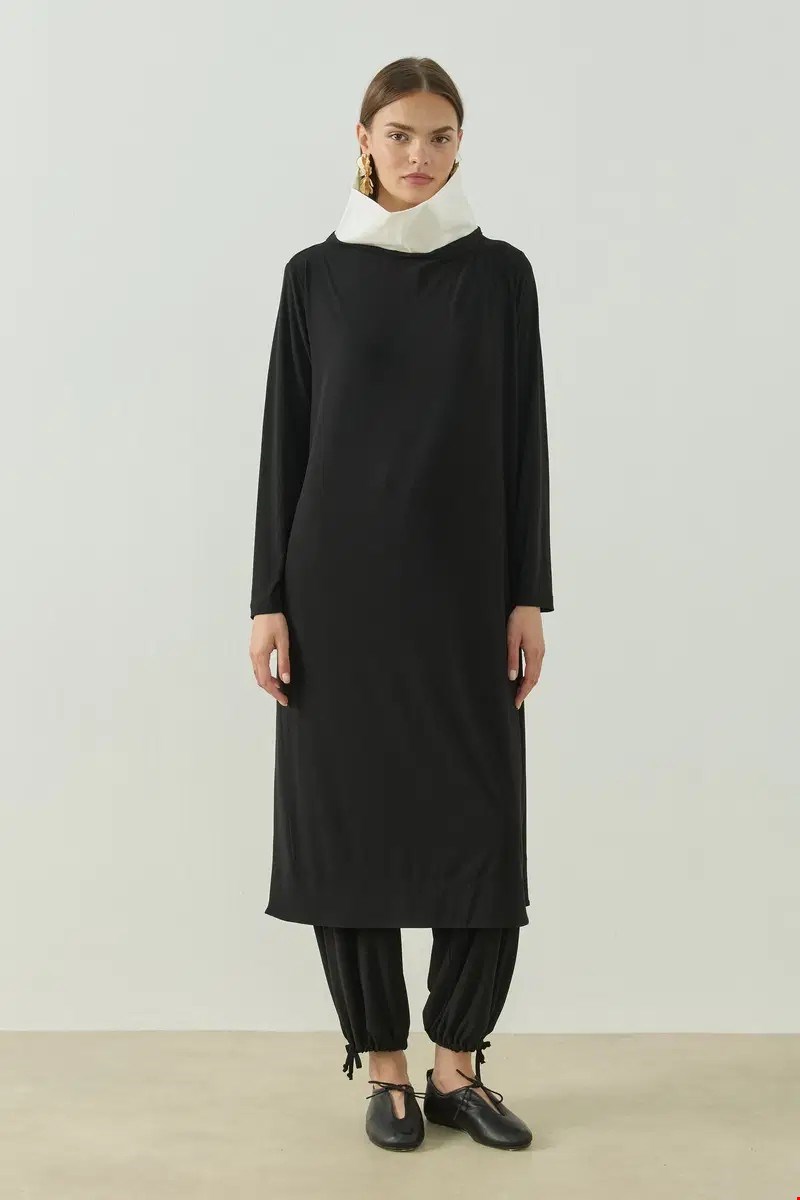 Qanu Monarch Tunik Siyah 