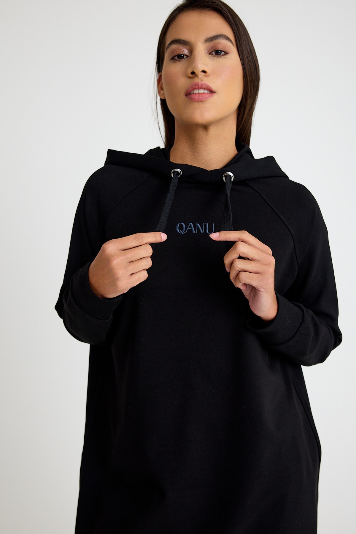 Qanu Nakışlı Sweatshirt Siyah