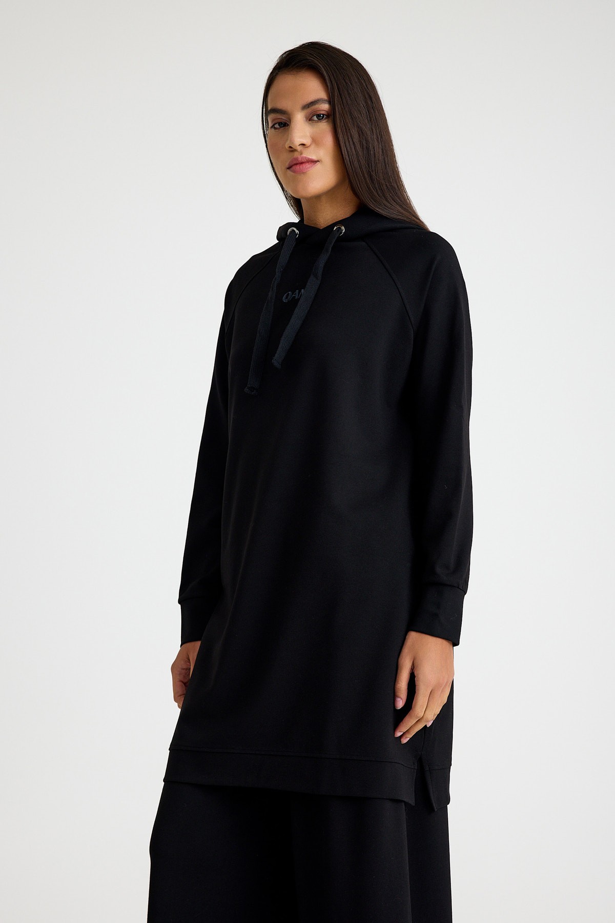 Qanu Nakışlı Sweatshirt Siyah