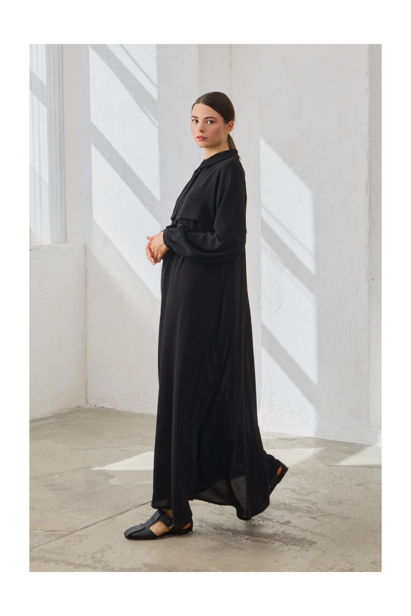 Qanu Kapaklı Ferace Siyah 