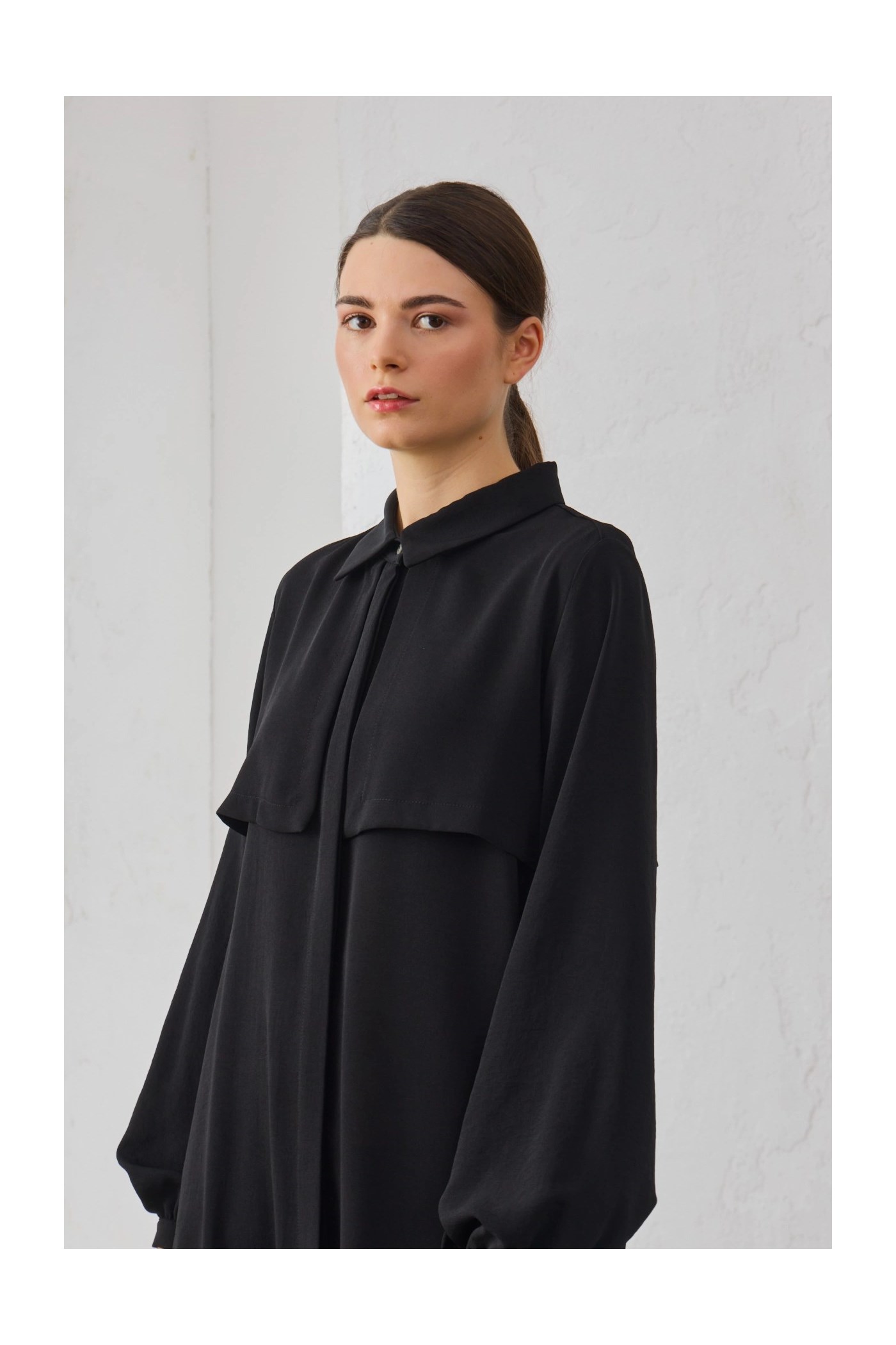 Qanu Kapaklı Ferace Siyah 