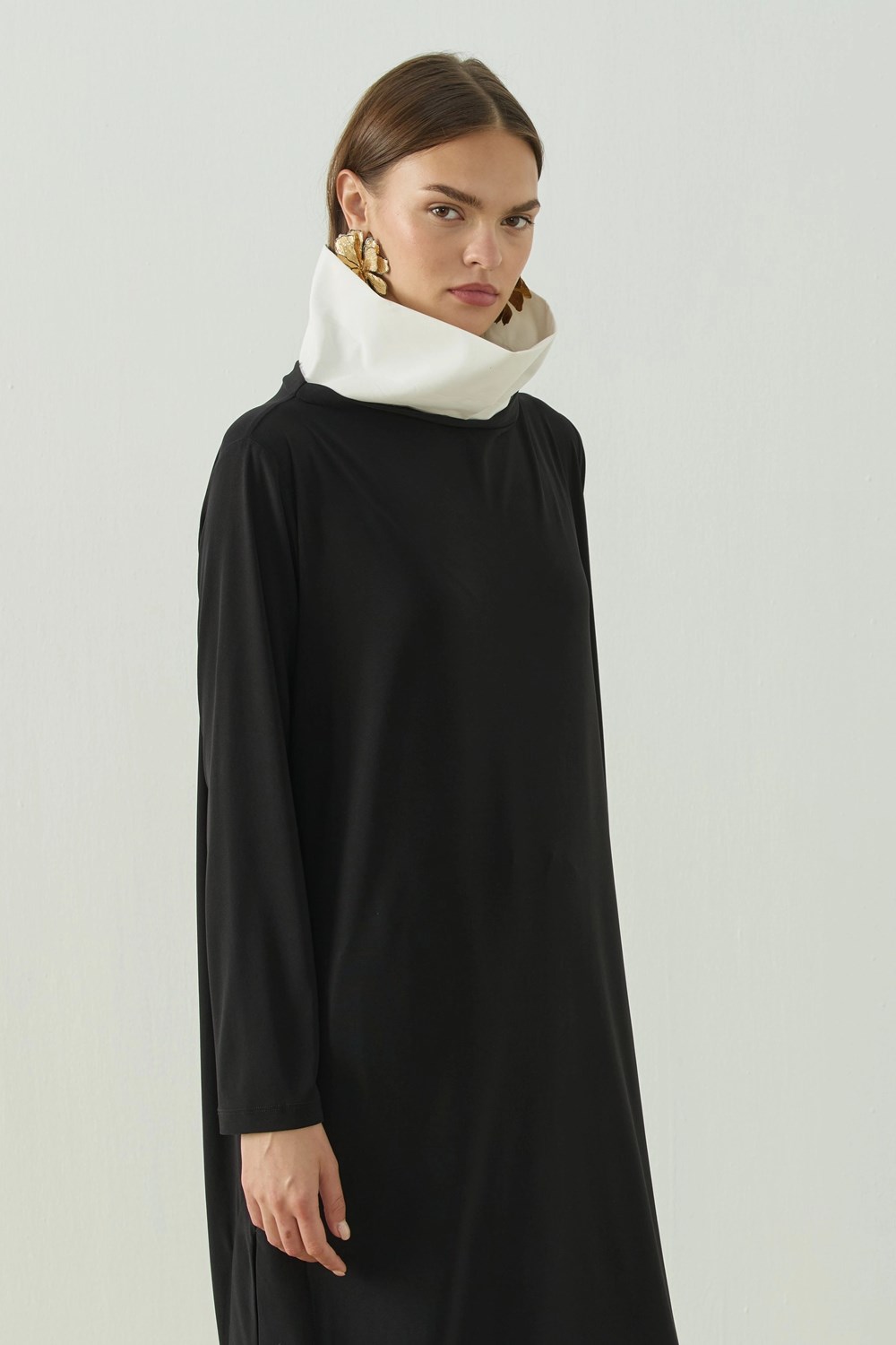 Qanu Monarch Tunik Siyah 
