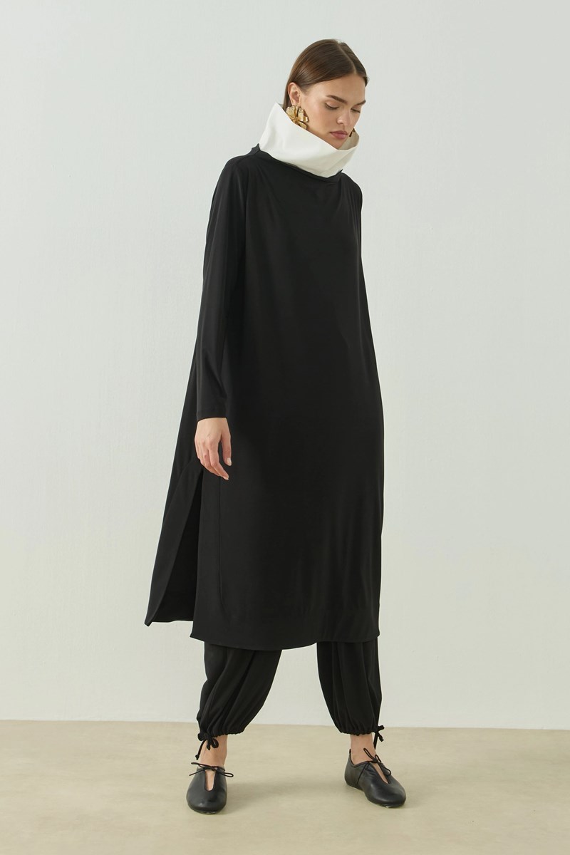 Qanu Monarch Tunik Siyah 