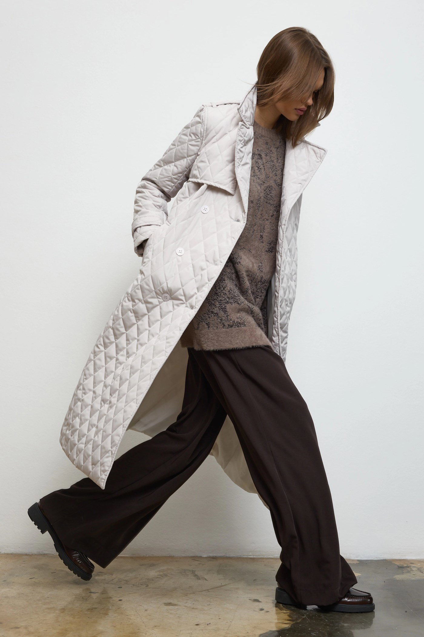 Qanu Valora Kapitone Mont Bej